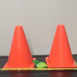 NWT 4 CT Sport Cones